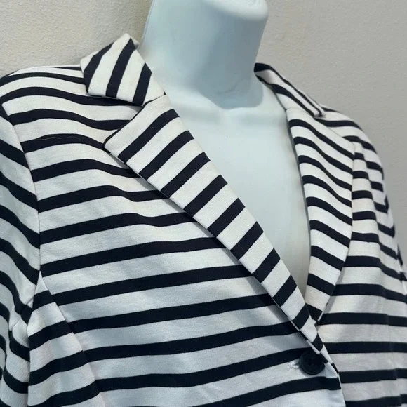 NWT TAHARI‎ Women's Striped Blazer Jacket Navy White Cotton Blend Size Medium - Picture 2 of 10